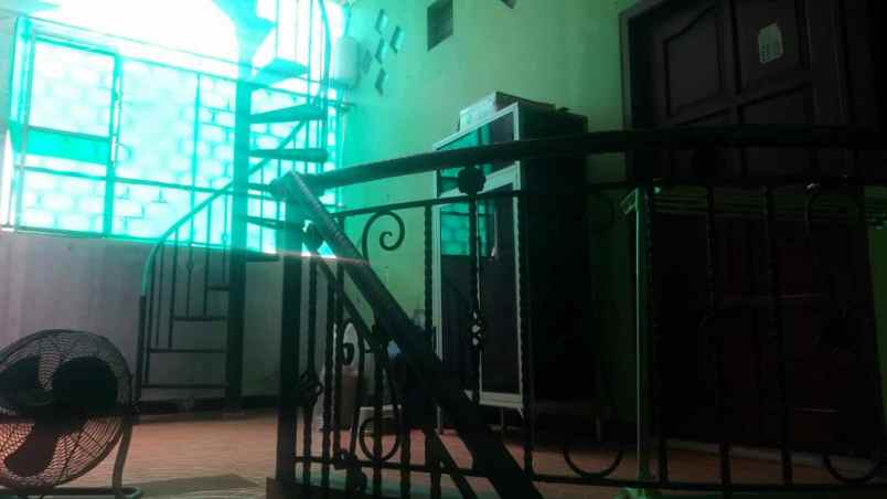 dijual rumah ketintang