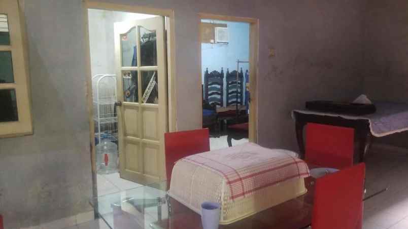 dijual rumah ketintang