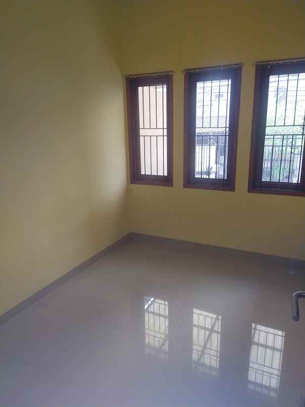 dijual rumah komp depkes