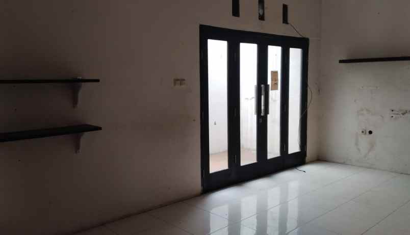 dijual rumah komp pratama asri cipamokolan