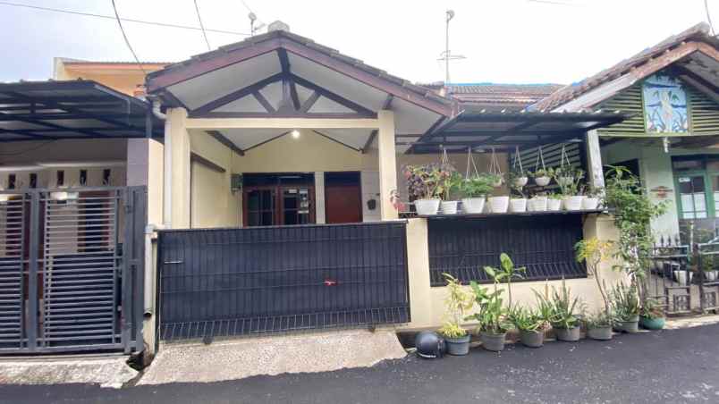 dijual rumah komp riung bandung