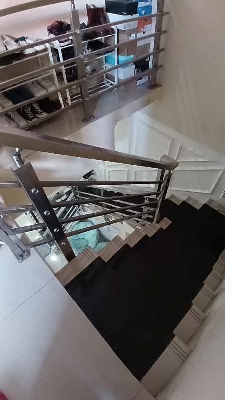 dijual rumah komp setra dago antapani