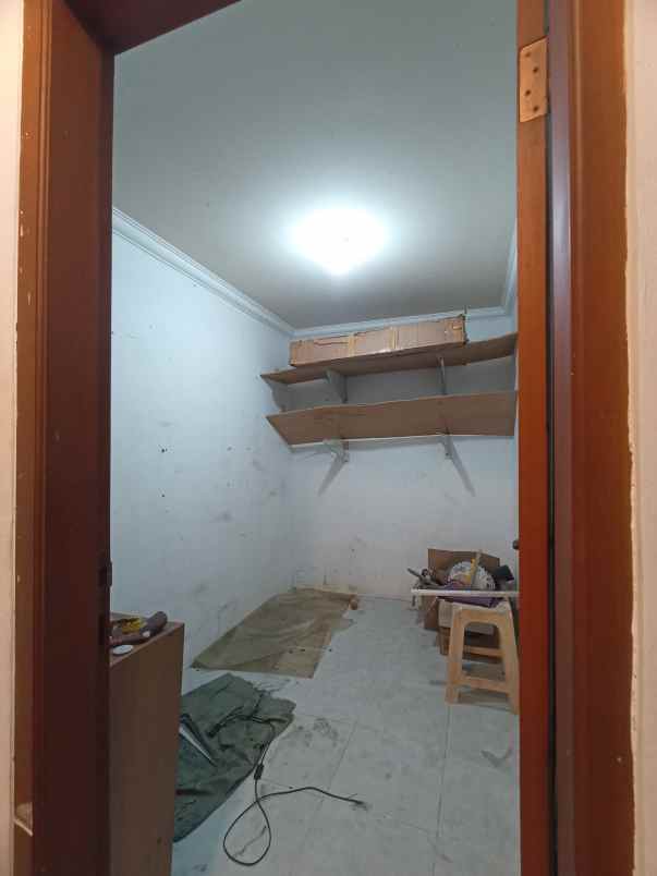 dijual rumah komp walikota gading
