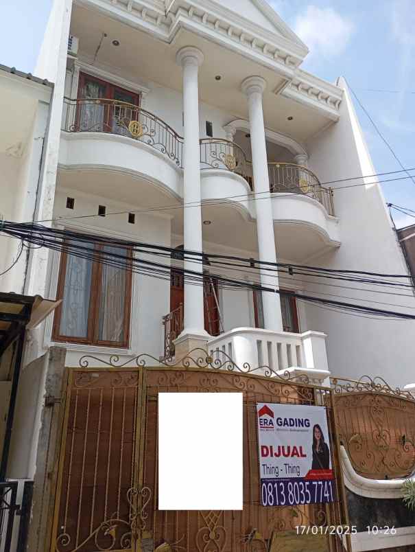 dijual rumah komp walikota gading