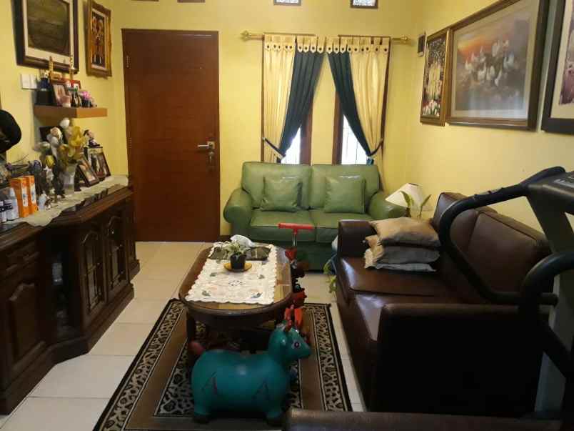 dijual rumah komplek armala pasteur