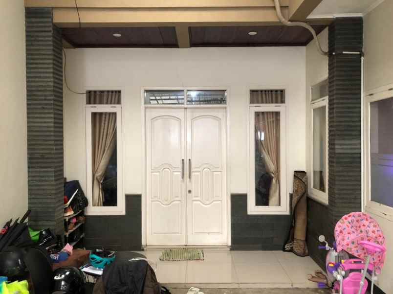 dijual rumah komplek artabahana cihanjuang