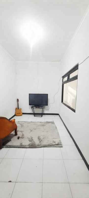 dijual rumah komplek baturaden techno