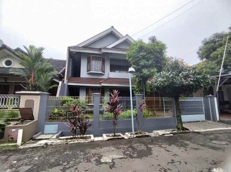 dijual rumah komplek citra bagus jati