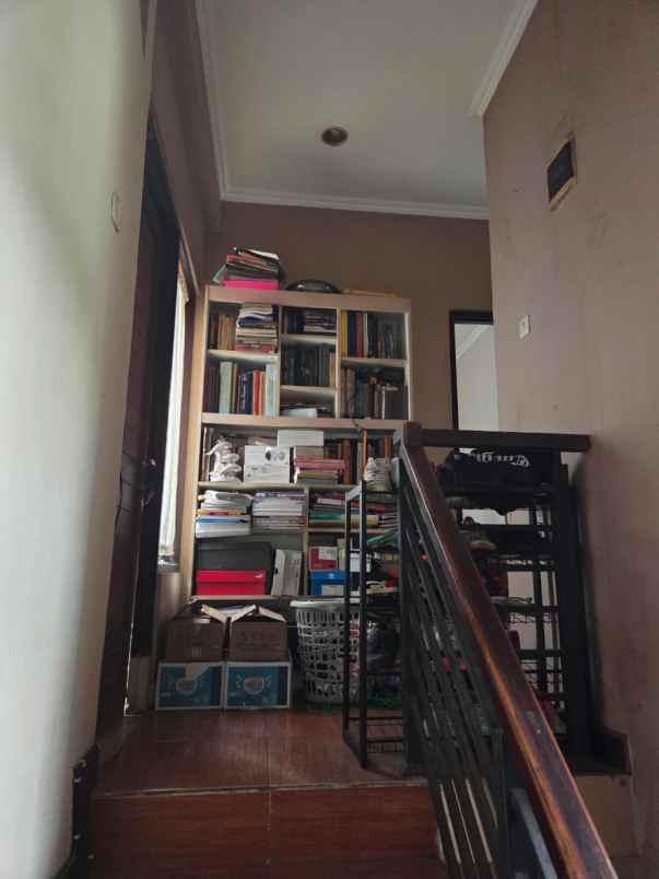 dijual rumah komplek golf arcamanik