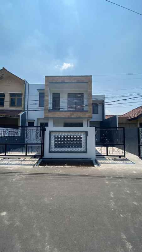 dijual rumah komplek kalijati indah