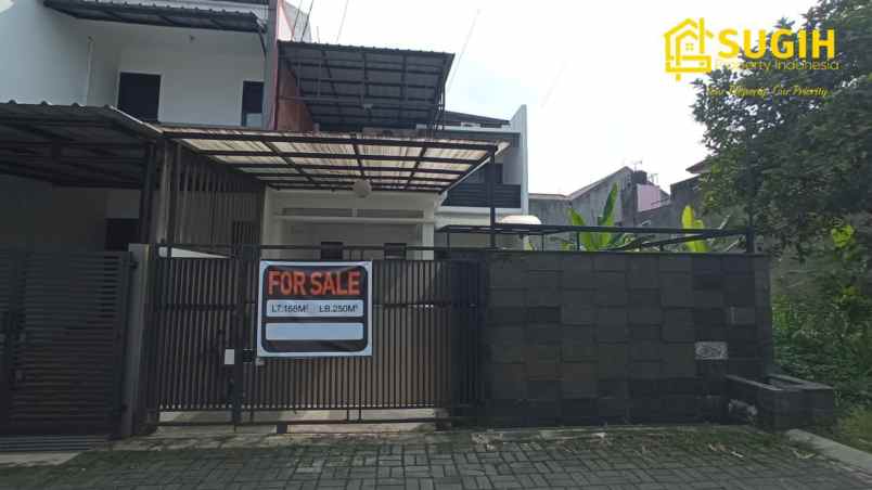 dijual rumah komplek kiara sari asri