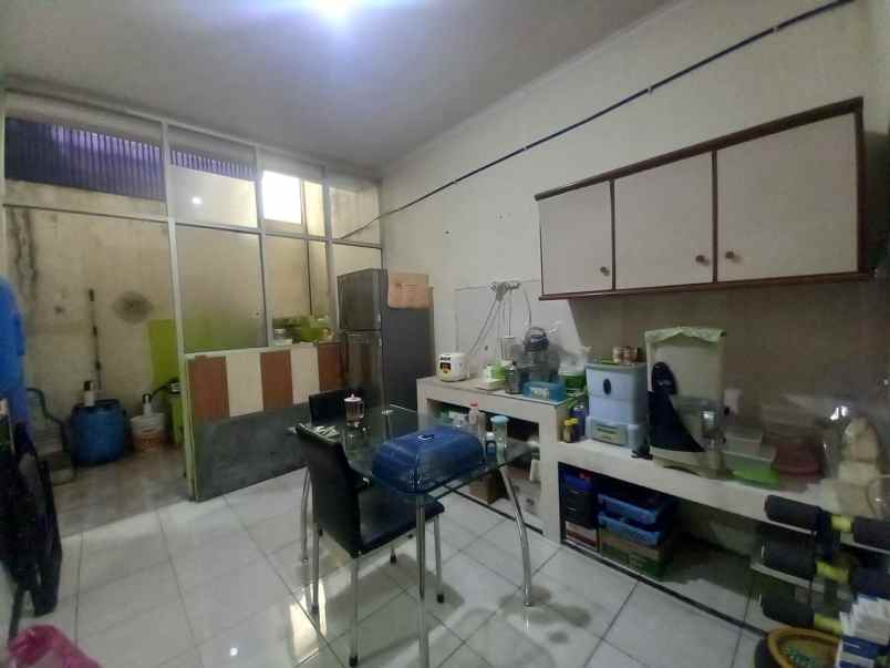 dijual rumah komplek kiarasari asri