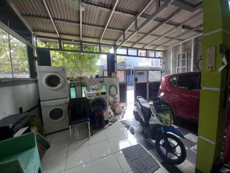 dijual rumah komplek kiarasari asri