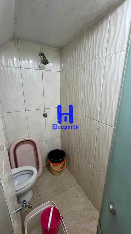 dijual rumah komplek krakatau palace 1