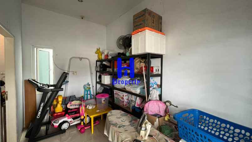 dijual rumah komplek krakatau palace 1