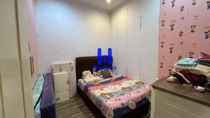 dijual rumah komplek krakatau palace 1