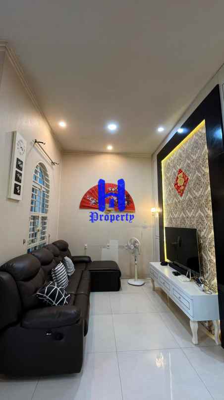 dijual rumah komplek krakatau palace 1