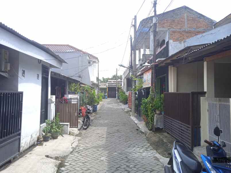 dijual rumah komplek kunciran mas permai