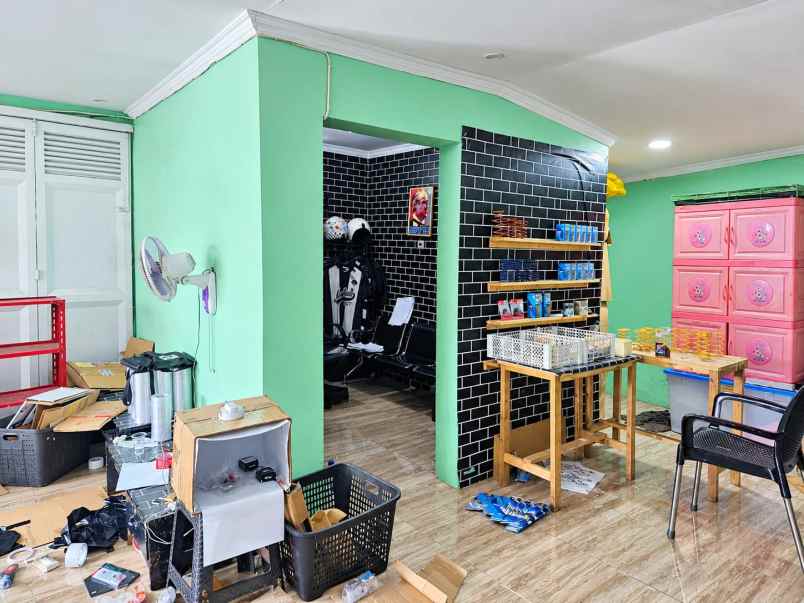 dijual rumah komplek permata biru
