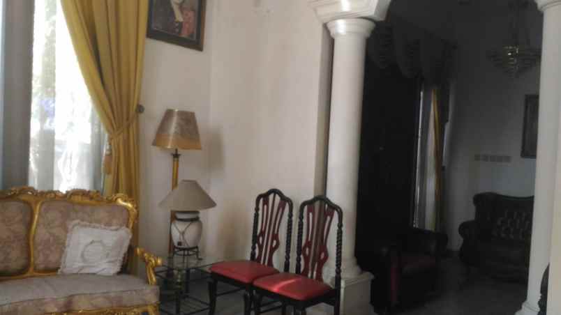 dijual rumah komplek perumahan kavling