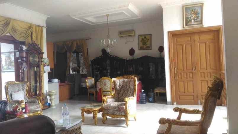 dijual rumah komplek perumahan kavling