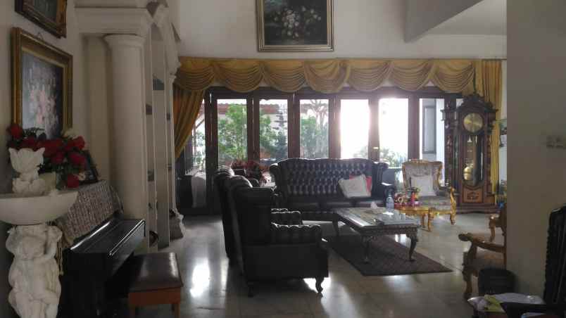 dijual rumah komplek perumahan kavling