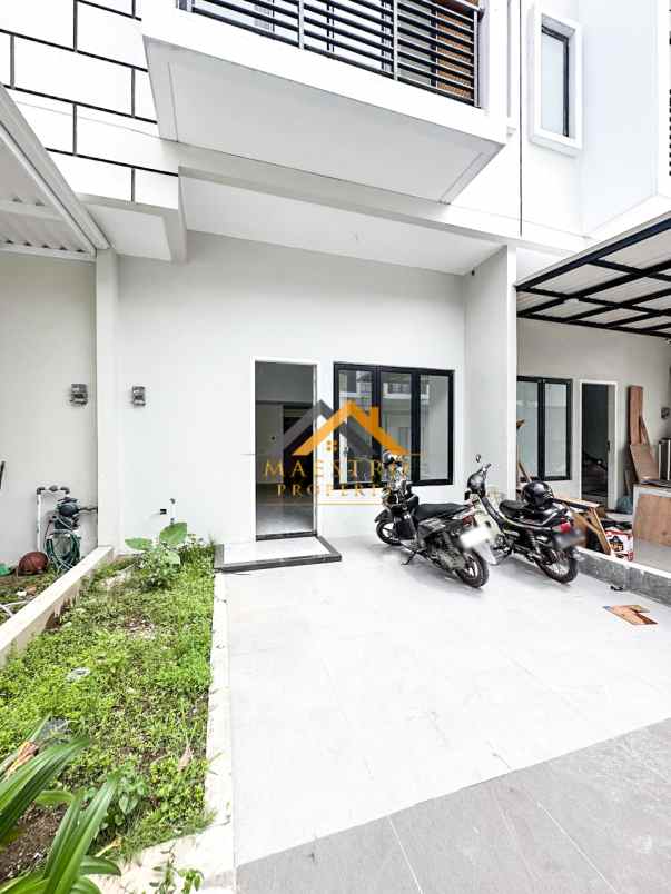 dijual rumah komplek sentosa park medan