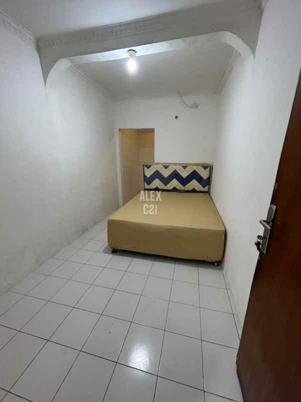 dijual rumah kost di mampang prapatan jakarta selatan