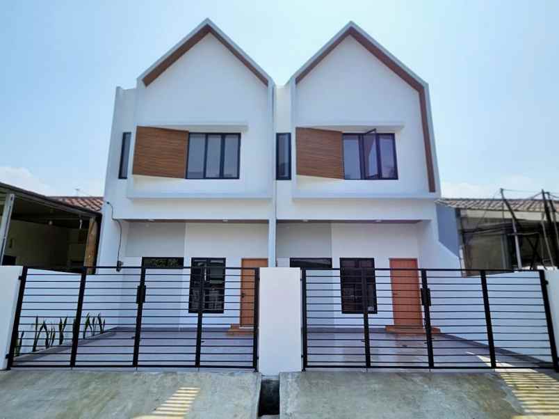 dijual rumah kota harapan indah bekasi