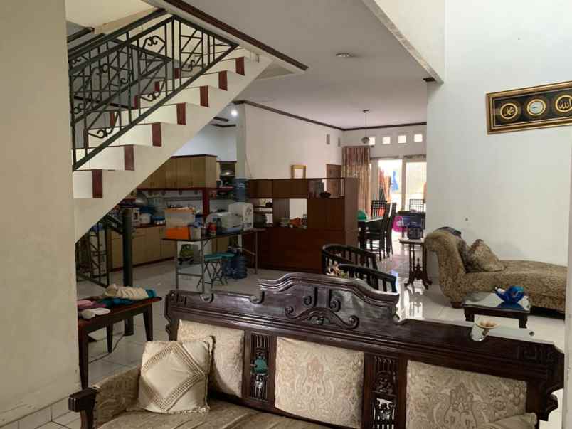 dijual rumah kramatjati