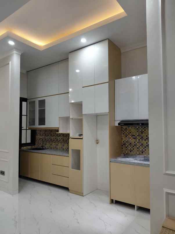 dijual rumah krisan 1 bsd sektor 1 5