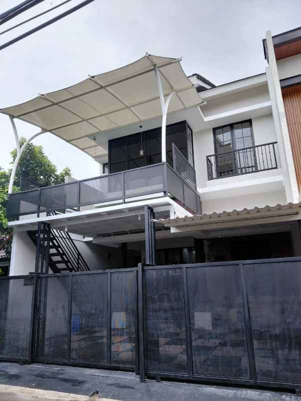 dijual rumah krisan 1 bsd sektor 1 5