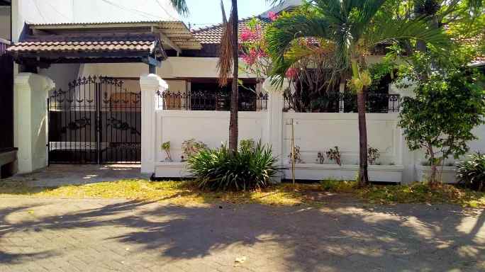 dijual rumah kutisari