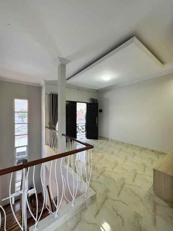 dijual rumah lenteng agung jakarta selatan