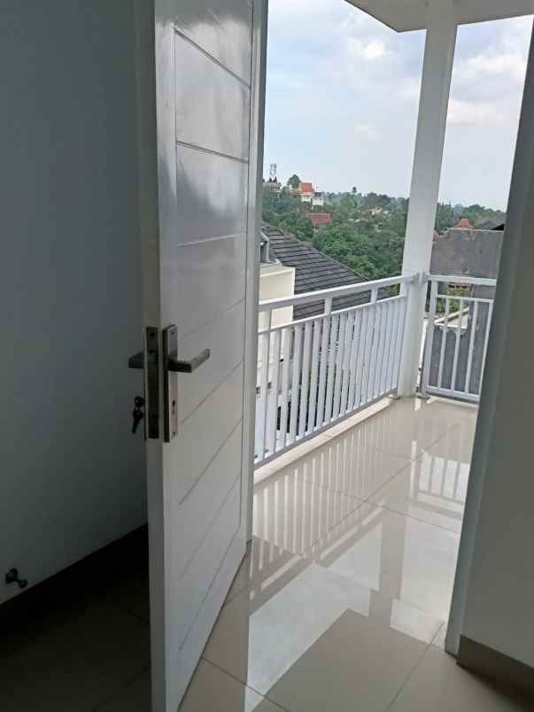 dijual rumah ligar cigadung cikutra