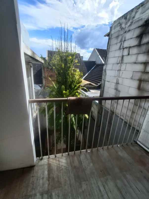 dijual rumah lokasi jalan ikan ikan kota malang