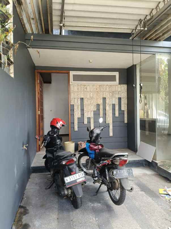 dijual rumah lokasi jalan ikan ikan kota malang