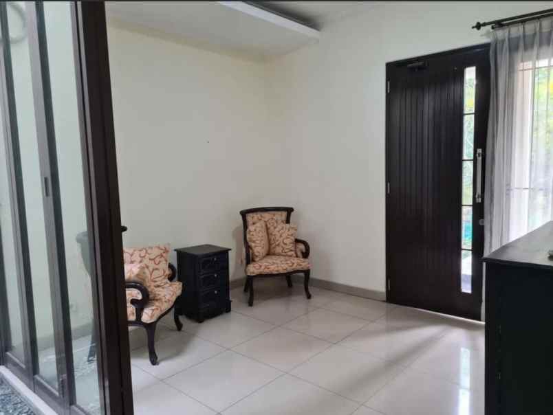 dijual rumah lokasi tebet utara jak sel