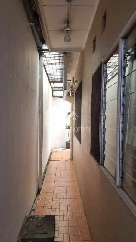 dijual rumah luas di graha bintaro