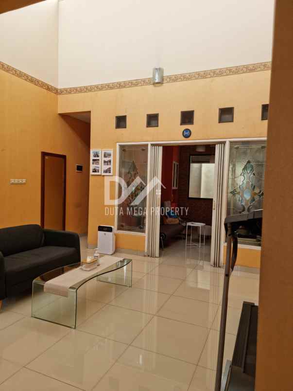 dijual rumah luas di graha bintaro