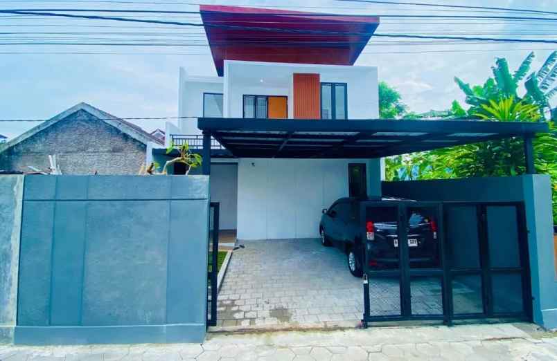 dijual rumah maguwoharjo