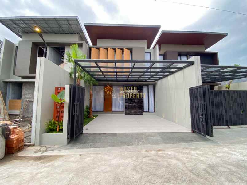 dijual rumah maguwoharjo sleman