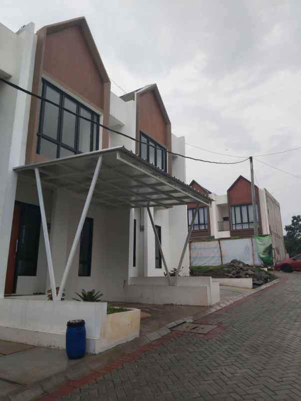 dijual rumah mahaba village cipasung