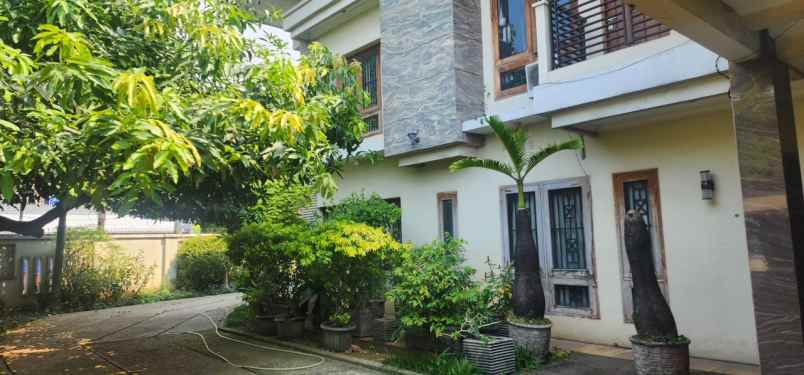 dijual rumah mampang prapatan tegal