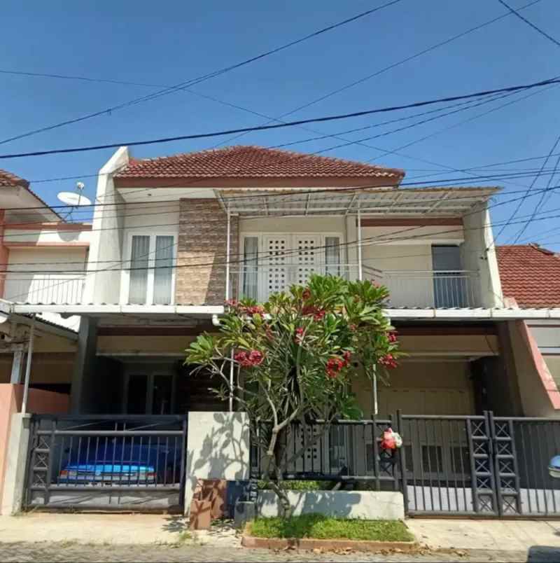 dijual rumah manyar jaya praja