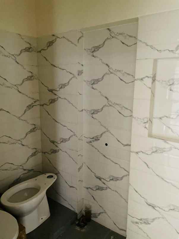 dijual rumah medayu utara