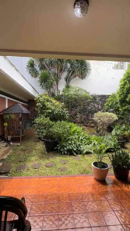 dijual rumah menteng