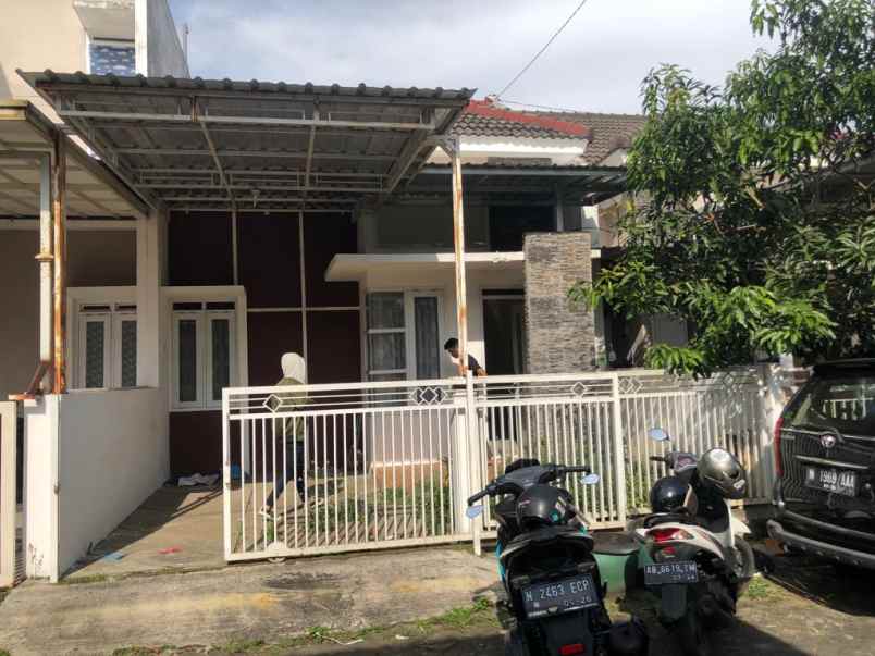 dijual rumah merjosari