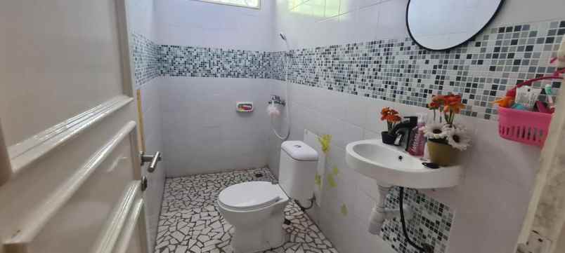 dijual rumah mewah dengan private pool di sentul city