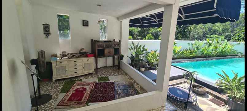 dijual rumah mewah dengan private pool di sentul city